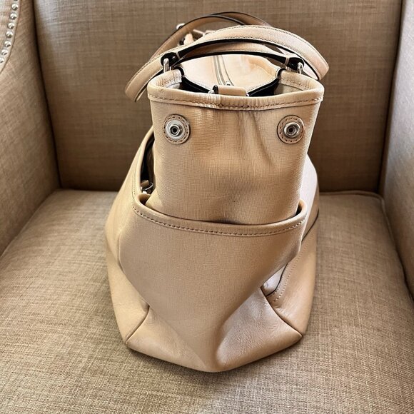 Coach Tan Diaper Baby Bag Tote Purse Pockets Changing Pad NO Shoulder Strap - Picture 4 of 16